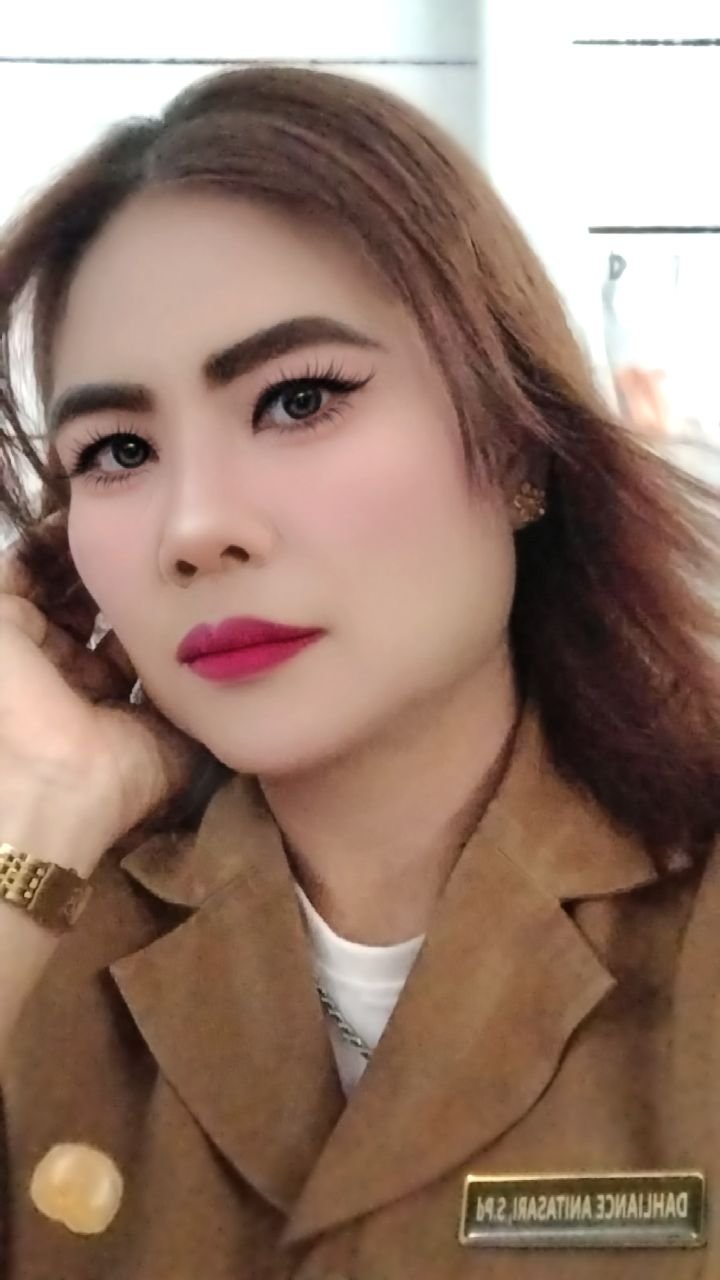 Dahliance Anitasari,S.Pd